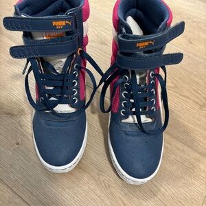 Puma Womens Sneakers - Navy and Pink